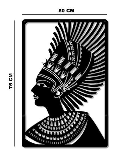 Close view of the royal king metal wall art design and clean lines